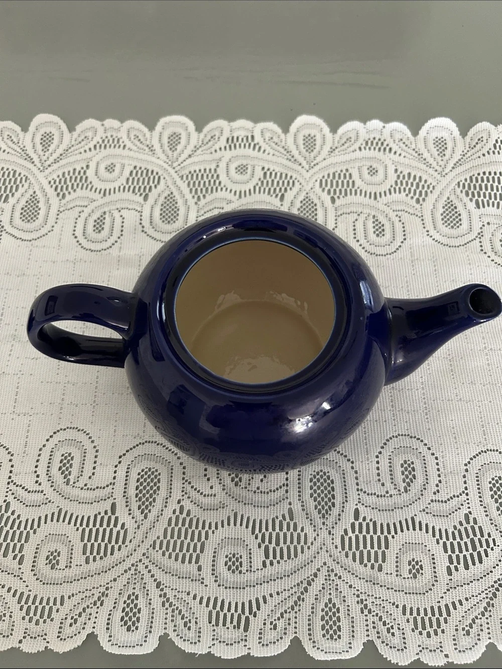 Vintage Blue Ceramic Teapot with Lid no call outs